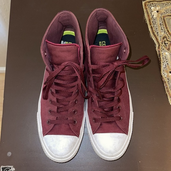 Mens Chuck Taylor Converse All Star. Size 10.